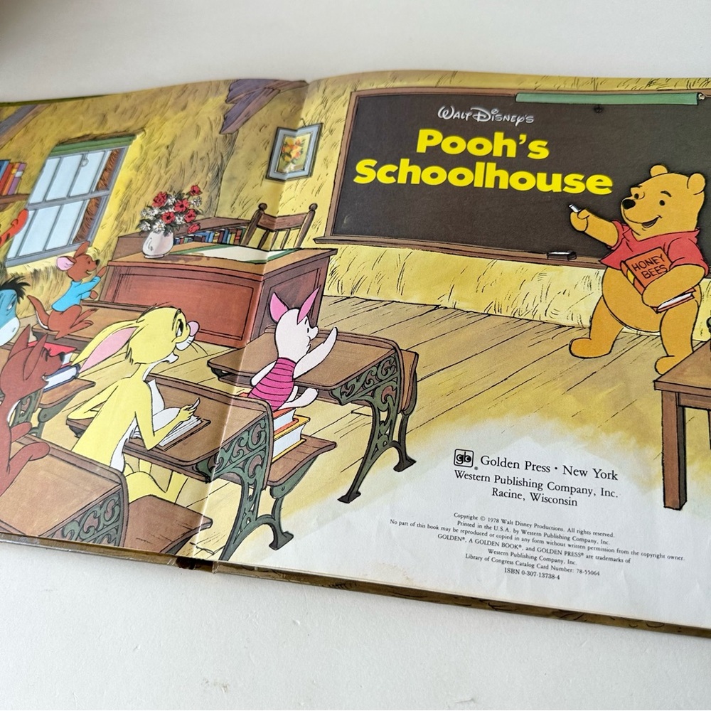 Disneys Winnie The Pooh Vintage Book and Kellogg’s Mini Bean Rabbit - Picture 11 of 13